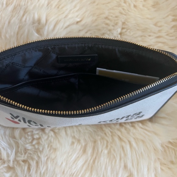 MICHAEL KORS LARGE WRISLET - Picture 5 of 9